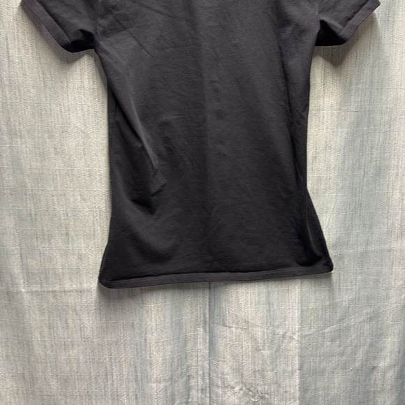 💙🩷 Calvin Klein black short sleeve shirt size medium - Picture 7 of 7